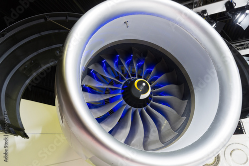 Blades of turbojet engine for aircraft
