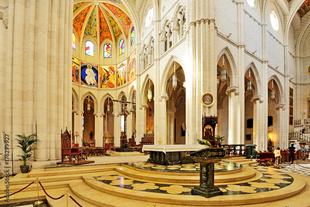 Obraz premium Catedral de la Almudena, Madrid, Spain