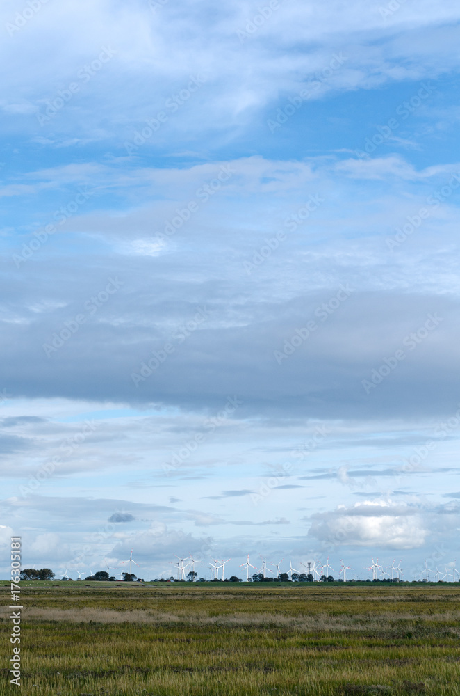 Obraz premium Windräder in der Ferne