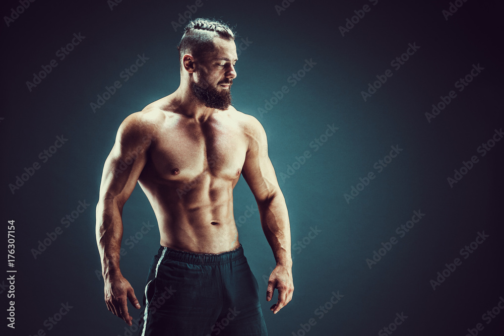 Very Brawny Guy Bodybuilder Posing. Beautiful Sporty Guy Male Power.  Fitness Muscled Man. Roar. Smoke Background. Stock Photo, Picture and  Royalty Free Image. Image 134712381.