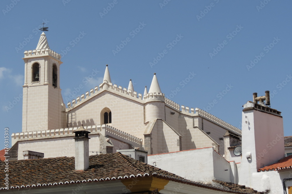 Portugal - Evora - Clocher de l'Eglise Saint-François