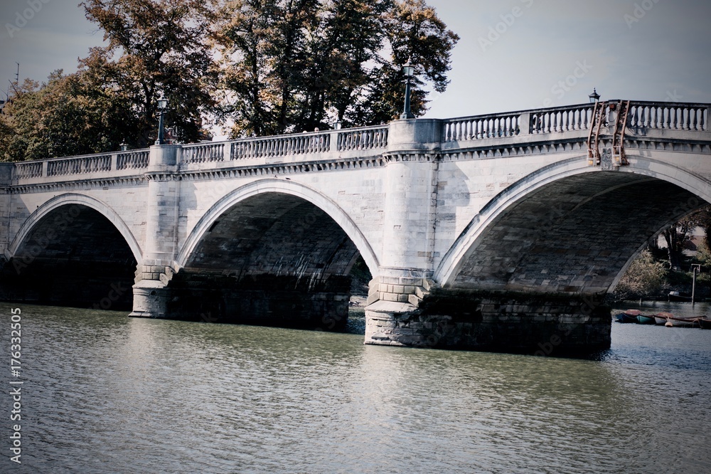 Bridge in London, Richmond