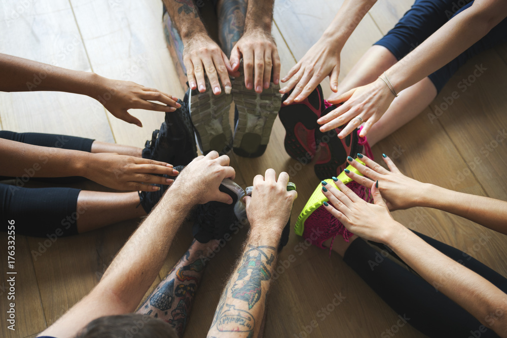 Obraz premium Group of diverse people are joining a yoga class