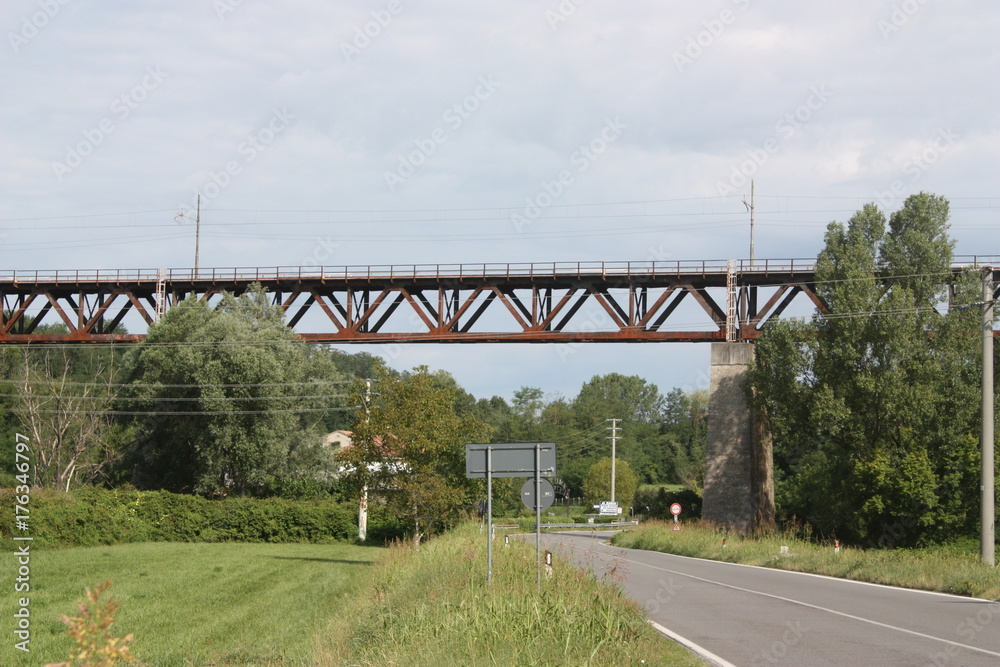 Fototapeta premium Ponte ferroviario