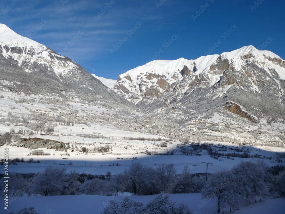 Paysages de neige dans les Alpes - Embrun