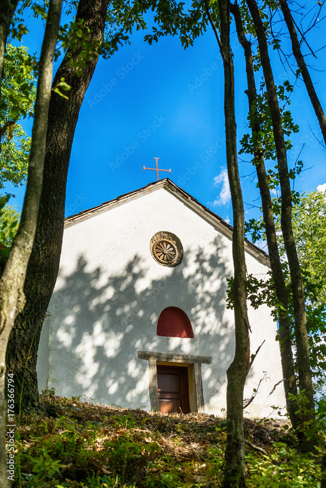 Naklejka premium Monastery Ilinje on the mountain Kablar in Serbia