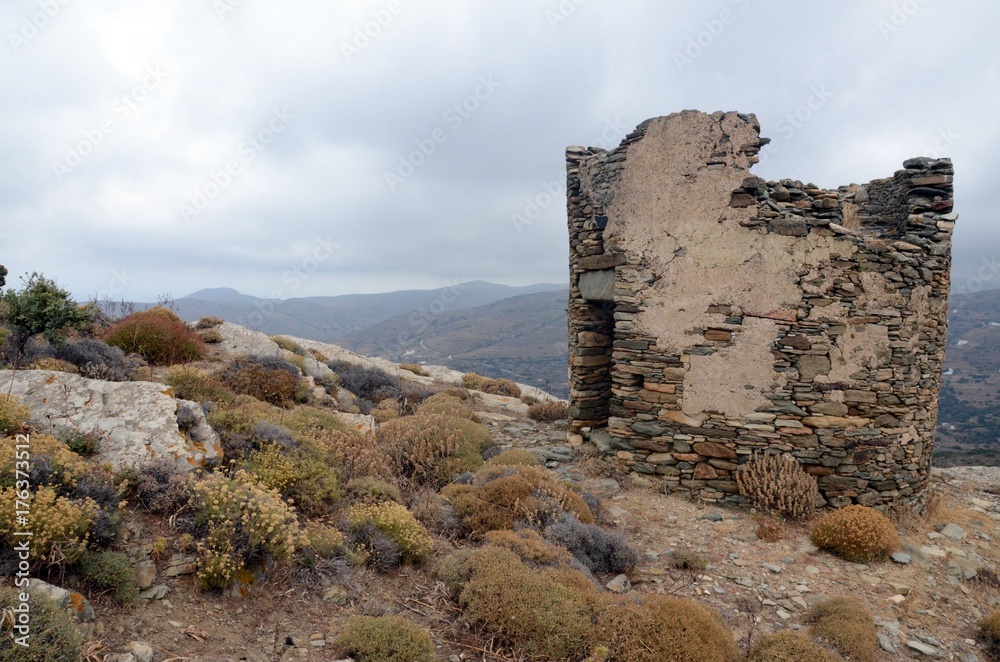 Ruines d'un moulin grec sur l'île de Tinos