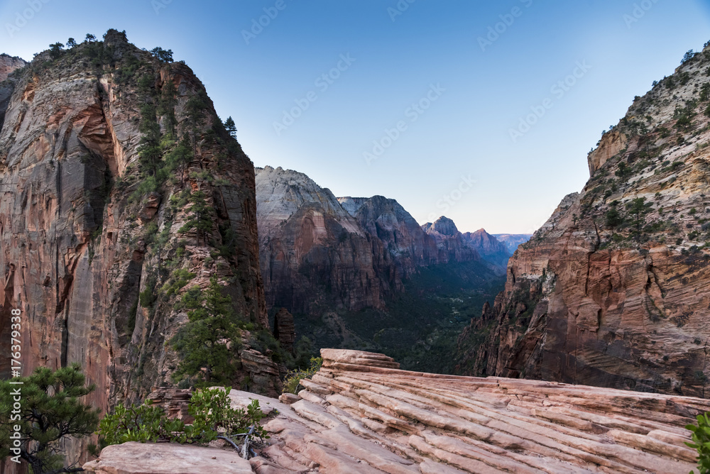 Angels Landing Hiking Trail