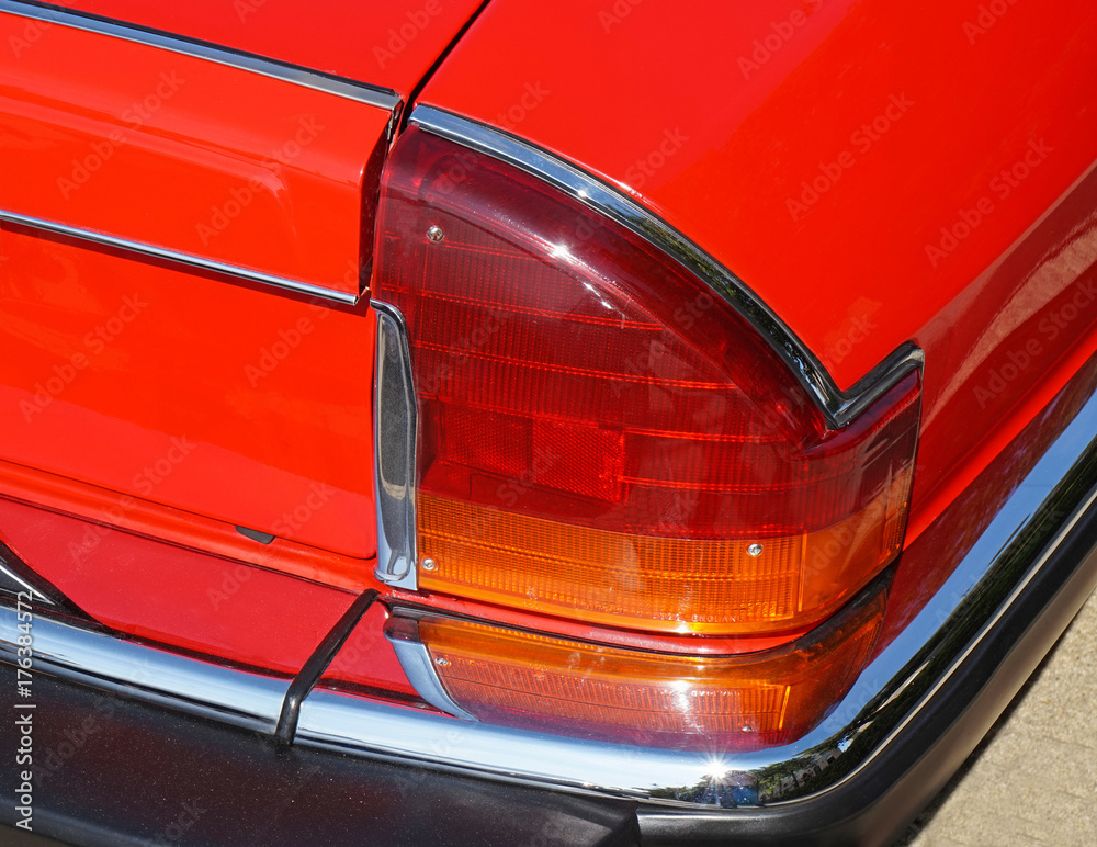 Naklejka premium Tail light of an old car