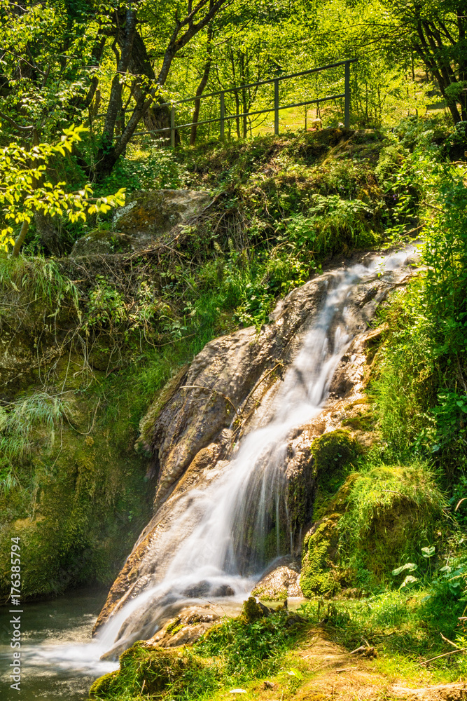 Naklejka premium Waterfall Gostilje on Zlatibor