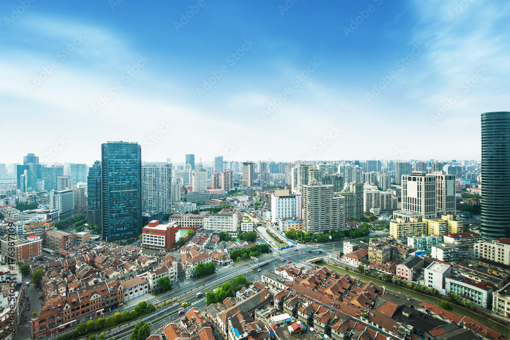 Fototapeta premium Shanghai skyline and cityscape at sunset