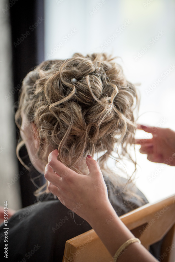 Fototapeta premium Coiffure de mariage