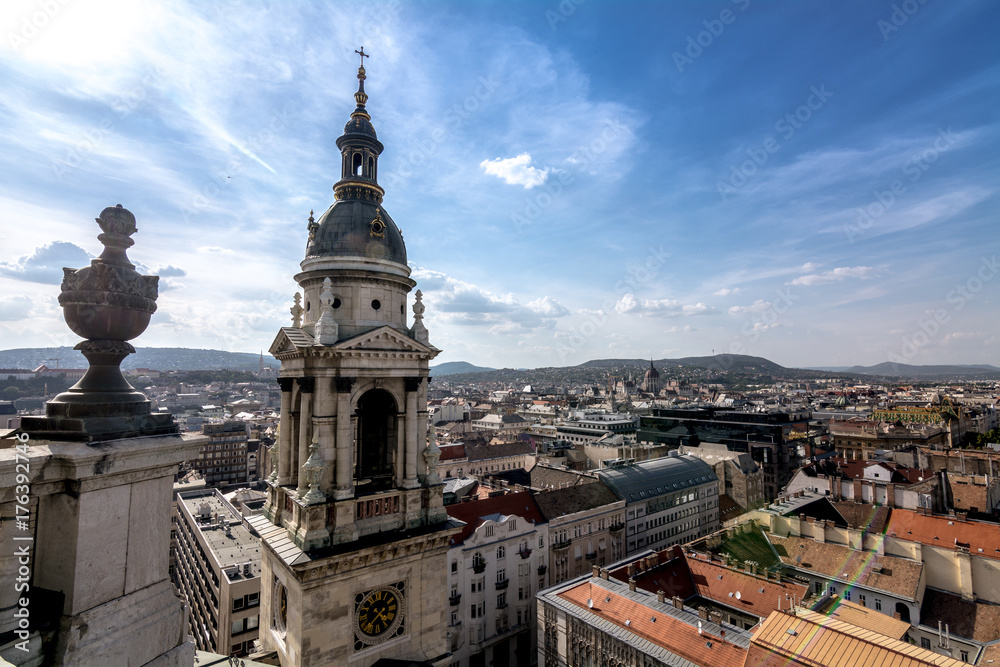 Vue panoramique du haut de la Basilique Saint-Étienne de Pest à Budapest