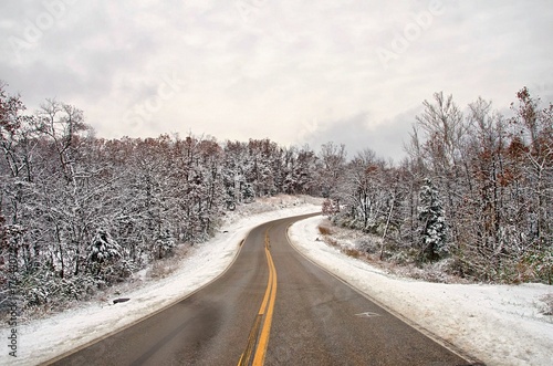 Snow road 