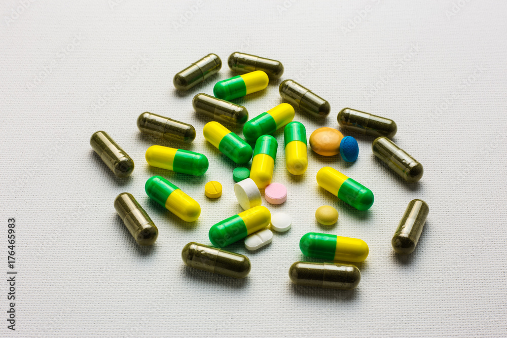 Herbal capsules with tablets and capsules pills Herbal capsules with tablets and capsules pills