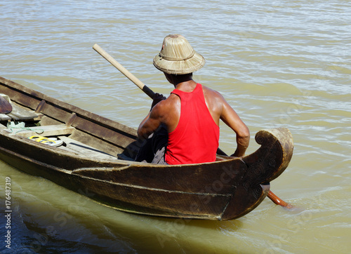pêcheur birman