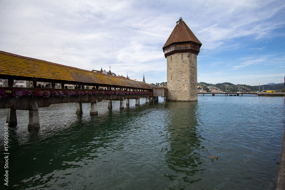 Obraz premium Famous Chapel Bridge, Lucerne, Switzerland