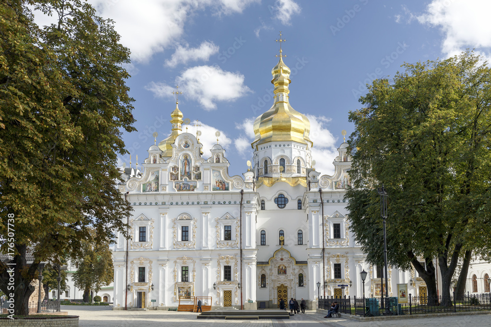 Fototapeta premium Assumption Cathedral of the Kiev-Pechersk Lavra, Kiev
