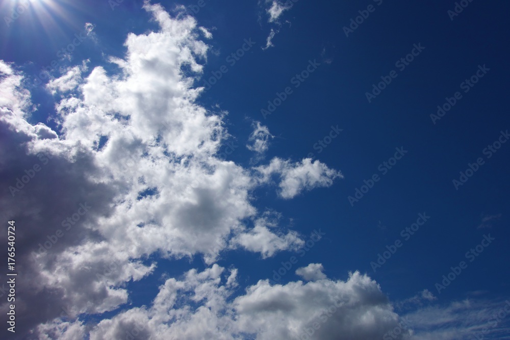 Wolken und blauer Himmel Wolken und blauer Himmel
