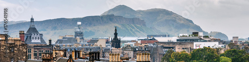 Fotografie Aerial view of historical part in Edinburgh, Scotland