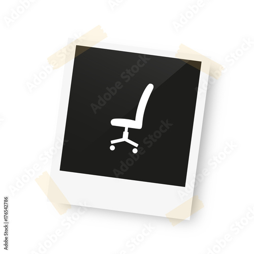 eingeklebtes Foto - Stuhl