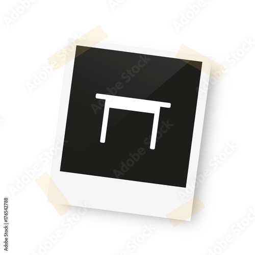 eingeklebtes Foto - Tisch
