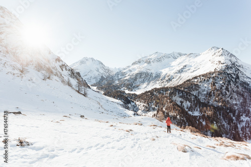 Winterwanderung im Schweizer Alpenland 