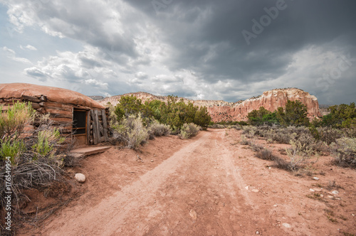 Hogan next to Dirt Road