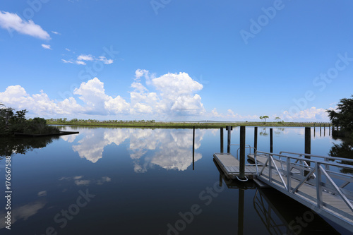 Принти на полотні wood dock walkway in waterway