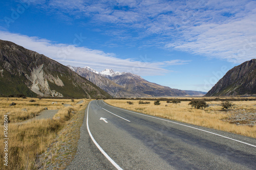 ニュージーランドの道／マウントクック／ニュージーランド