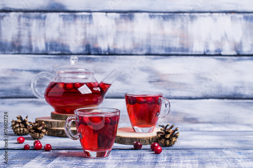 Transparent cranberry tea