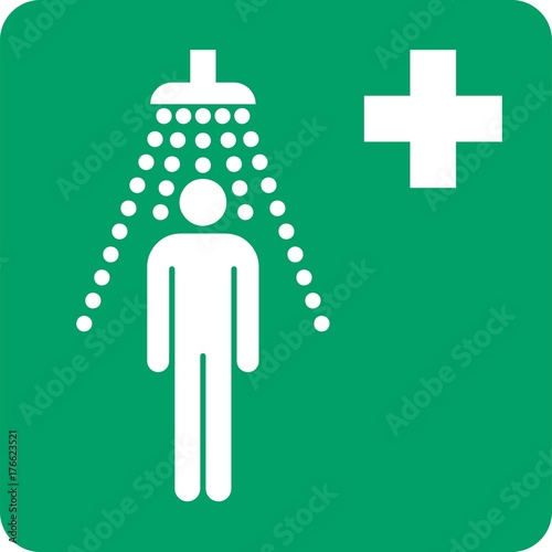 ISO 7010 E012 Safety shower