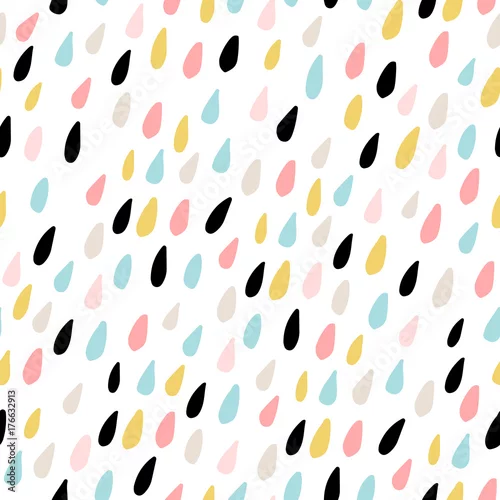 Tapety Śliczny bezszwowy wzór z kolorowymi wodnymi kroplami. Dziecinna tekstura dla tkaniny, tekstylia. Ilustracja wektorowa