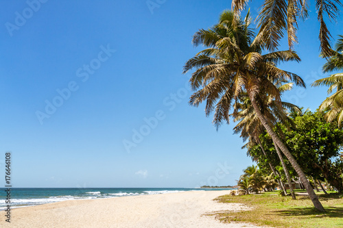 Fototapeta Naklejka Na Ścianę i Meble -  Sambava beach