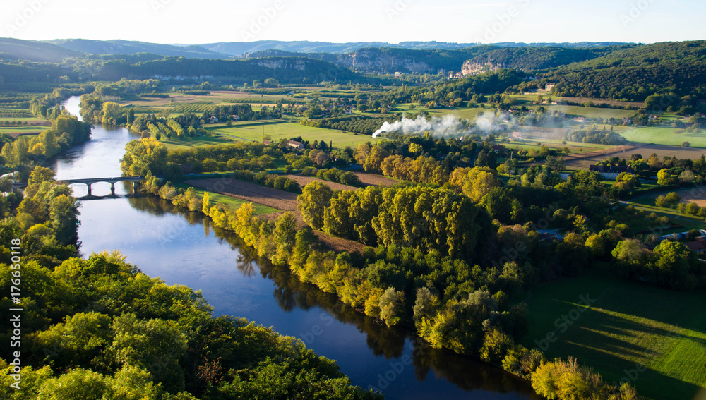 Dordogne am frühen Morgen, Blick von Domme