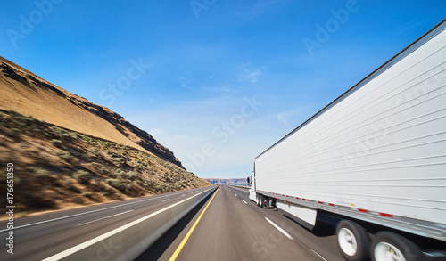 Fotografie large freight truck on highway
