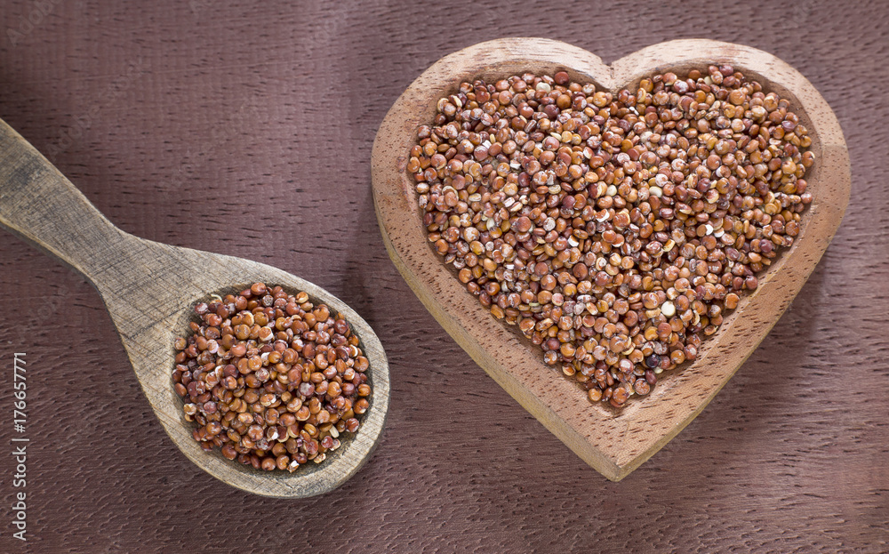 Seeds of red quinoa - Chenopodium quinoa Seeds of red quinoa - Chenopodium quinoa