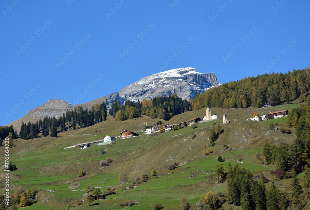 Das Dorf Mathon, Graubünden