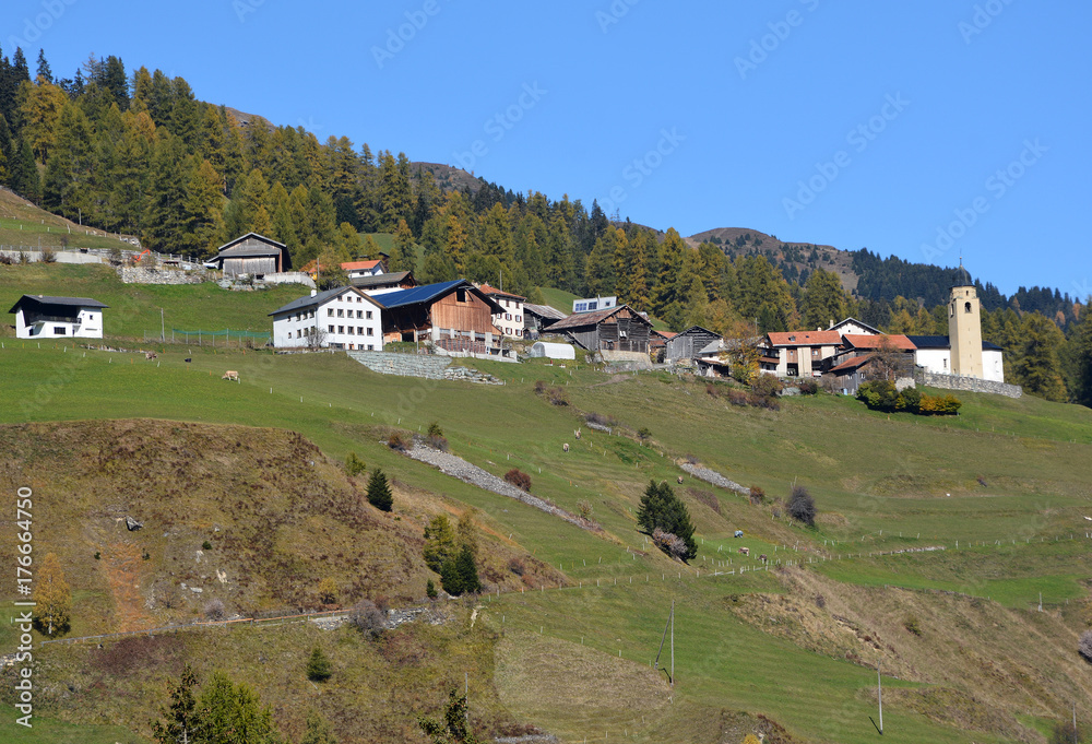 Das Dorf Mathon, Graubünden