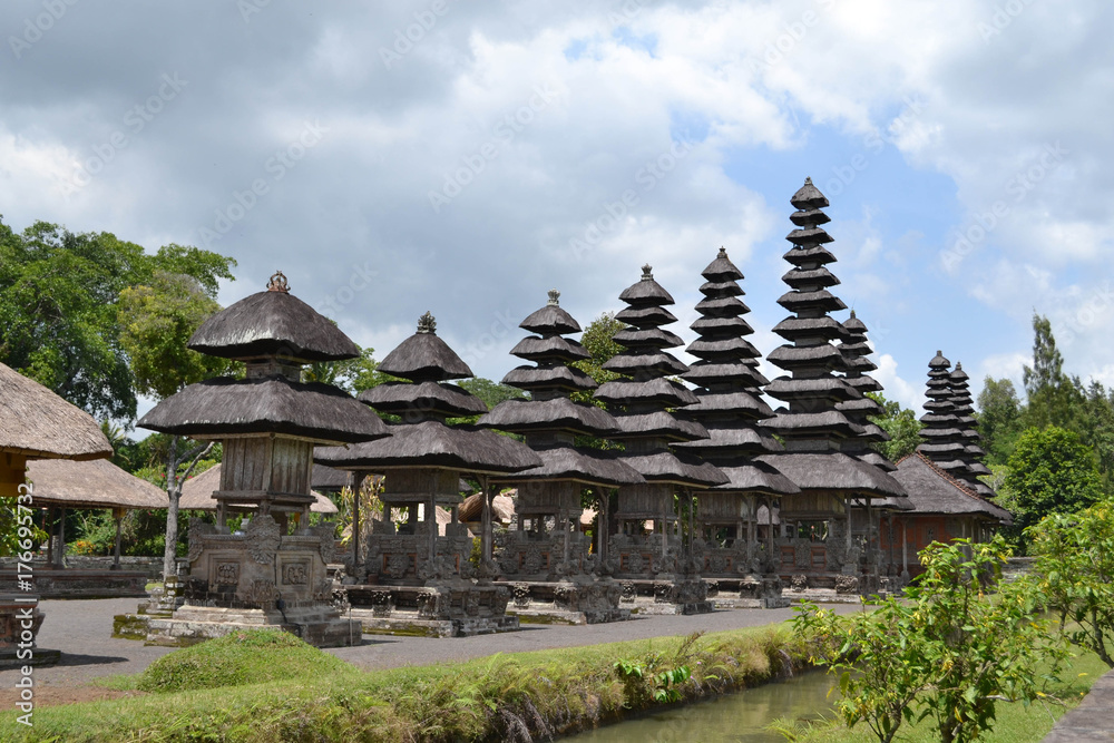 The Hindu temples (called 'Pura Taman Ayun') around Bali, Indonesia The Hindu temples (called 'Pura Taman Ayun') around Bali, Indonesia