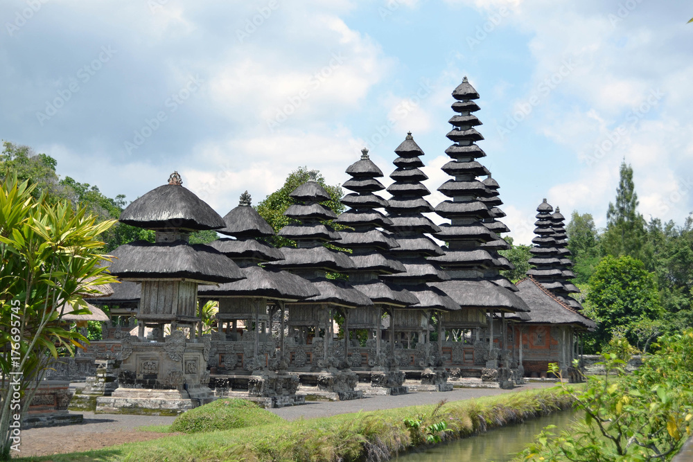 The Hindu temples (called 'Pura Taman Ayun') around Bali, Indonesia The Hindu temples (called 'Pura Taman Ayun') around Bali, Indonesia