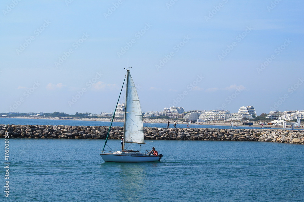 La grande Motte, Station balnéaire et port de plaisance à proximité de Montpellier
La grande Motte, Station balnéaire et port de plaisance à proximité de Montpellier