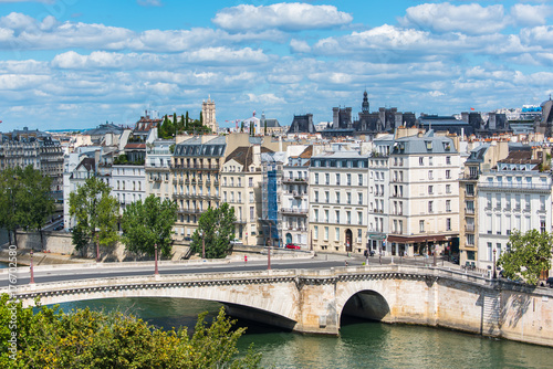 Paris, view of ile Saint-Louis and the pont de la Tournelle, panorama of the Seine   © Pascale Gueret