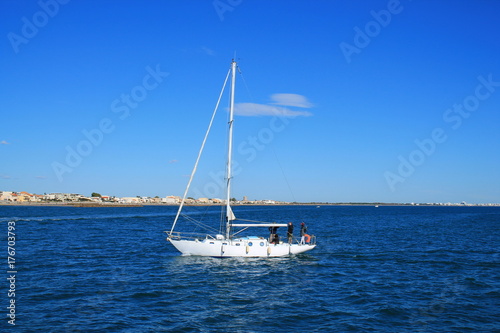 Voilier en méditerranée, France