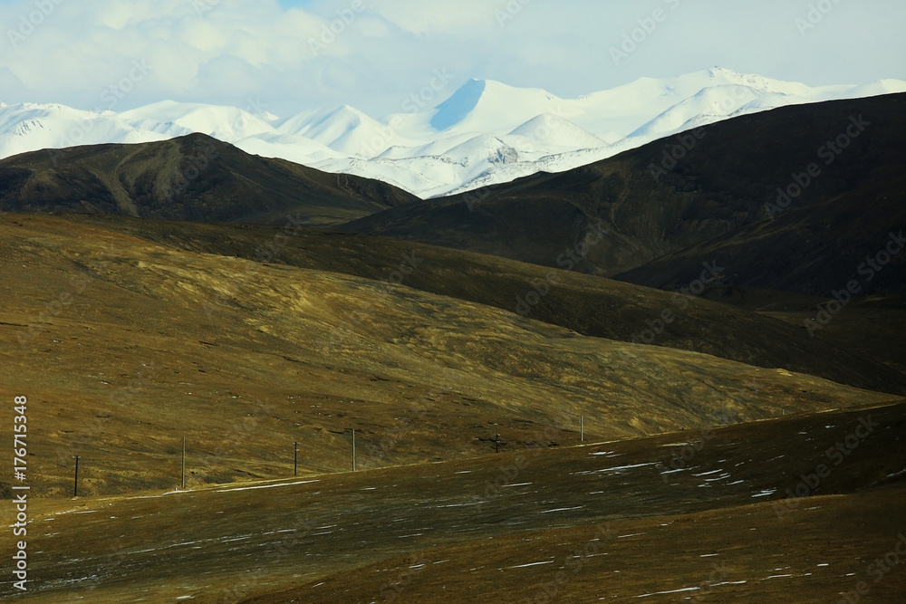 mountain road in tibet