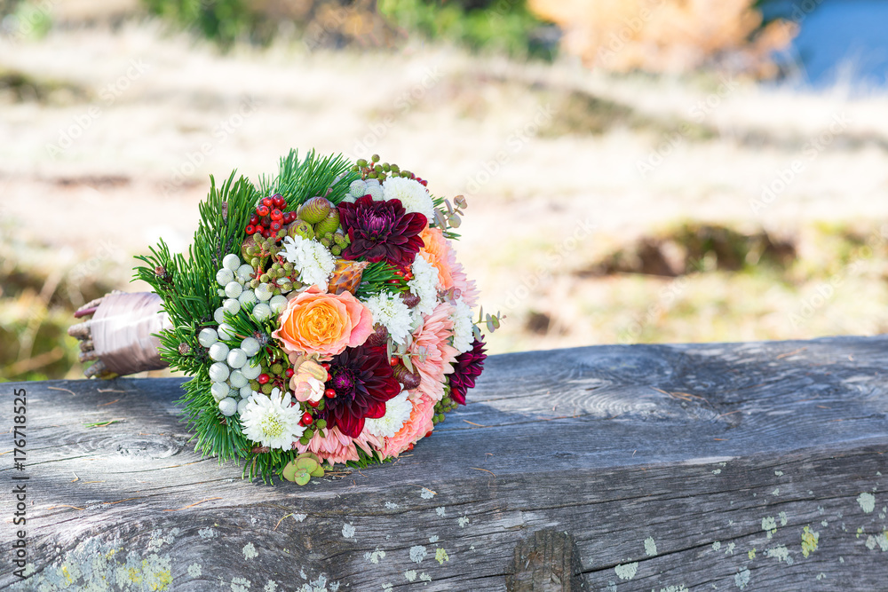 Wunschmotiv: Trendige Floristik für eine herbstliche Vintage Hochzeit - Brautstrauß - Blumen - Herbs