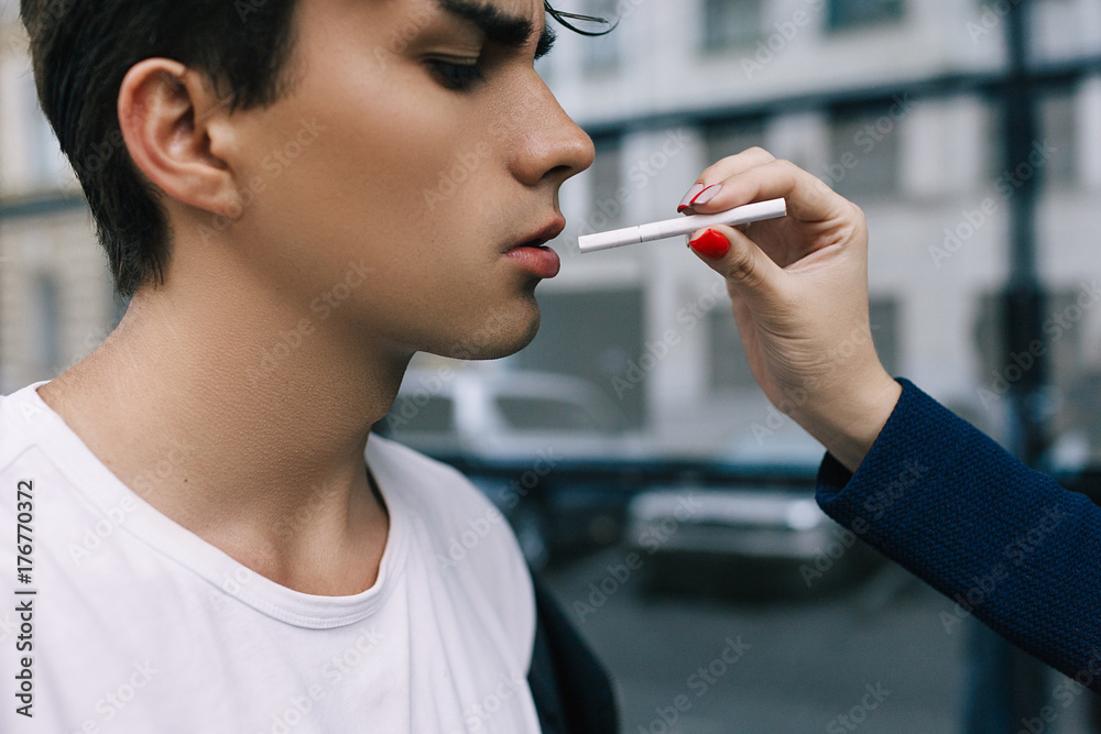 Obraz premium man social smoking drug addiction bad habit youth lifestyle cancer concept