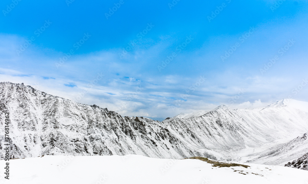 Snow capped mountains, Khardungla Pass, Leh Ladakh, India