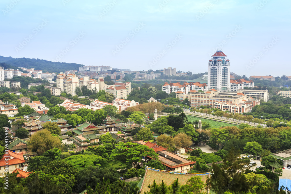 Naklejka premium China Xiamen beautiful city building and skyline