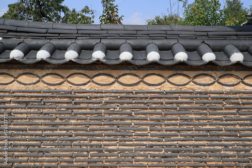 Korean traditional tiles and fences